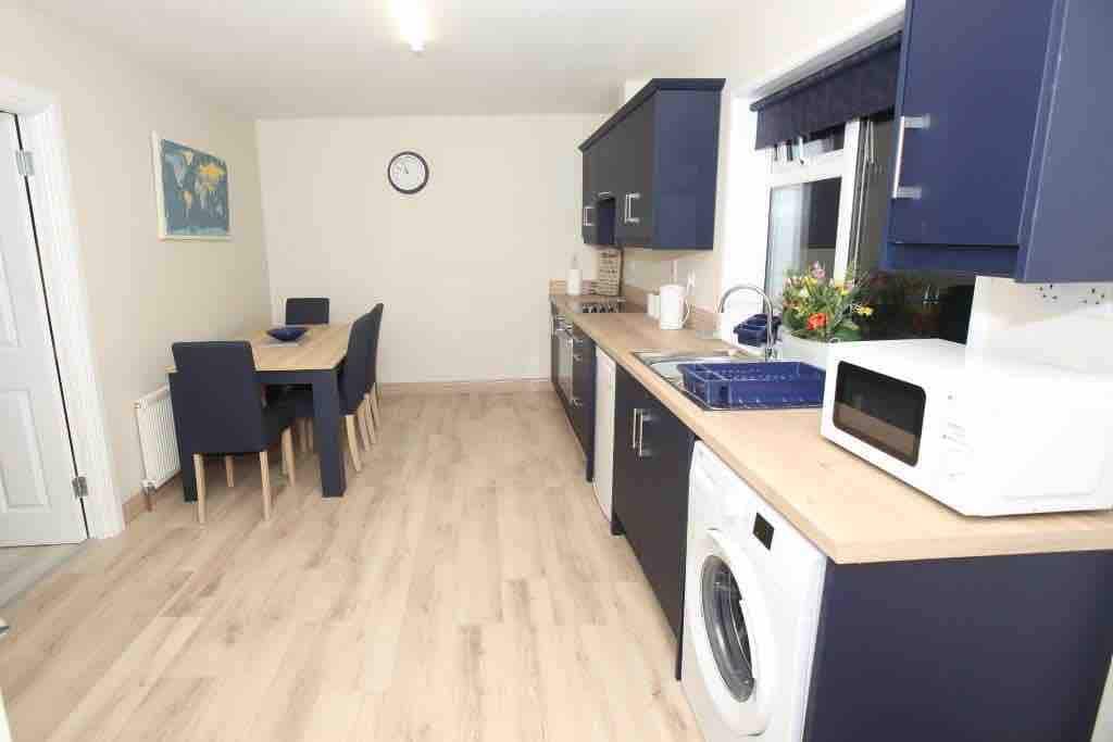 “John Bs” 1 Bedroom Apartment in Ardara