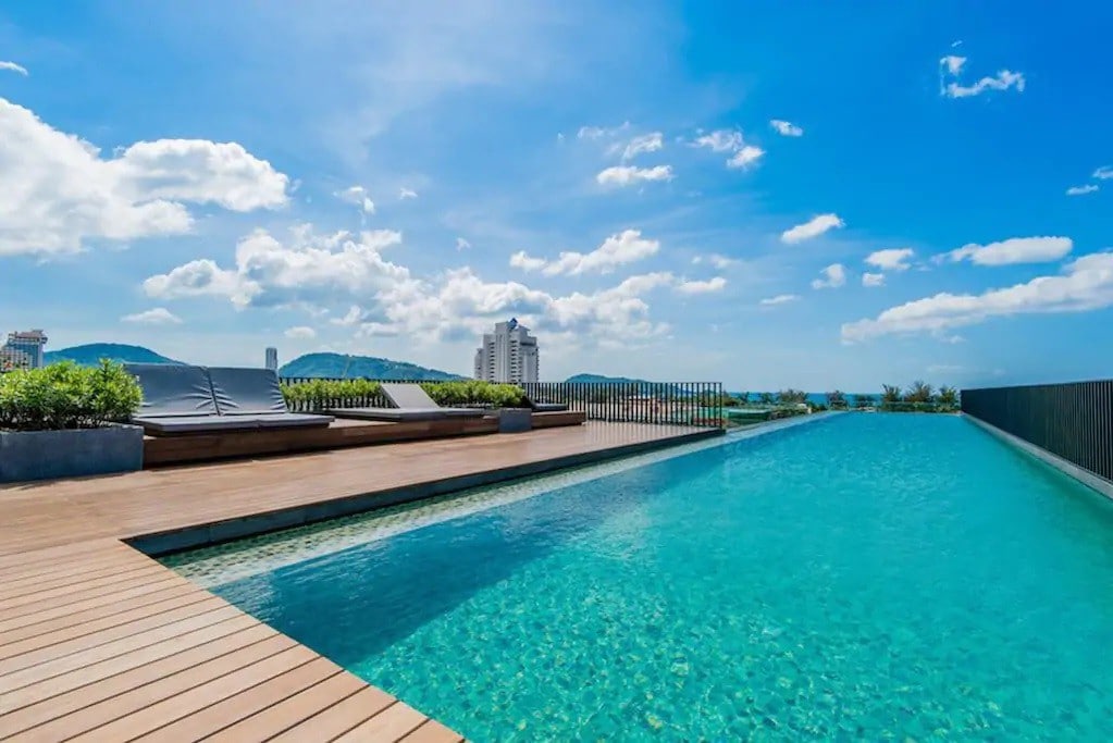芭东海滩一卧房源，带屋顶泳池# TVH