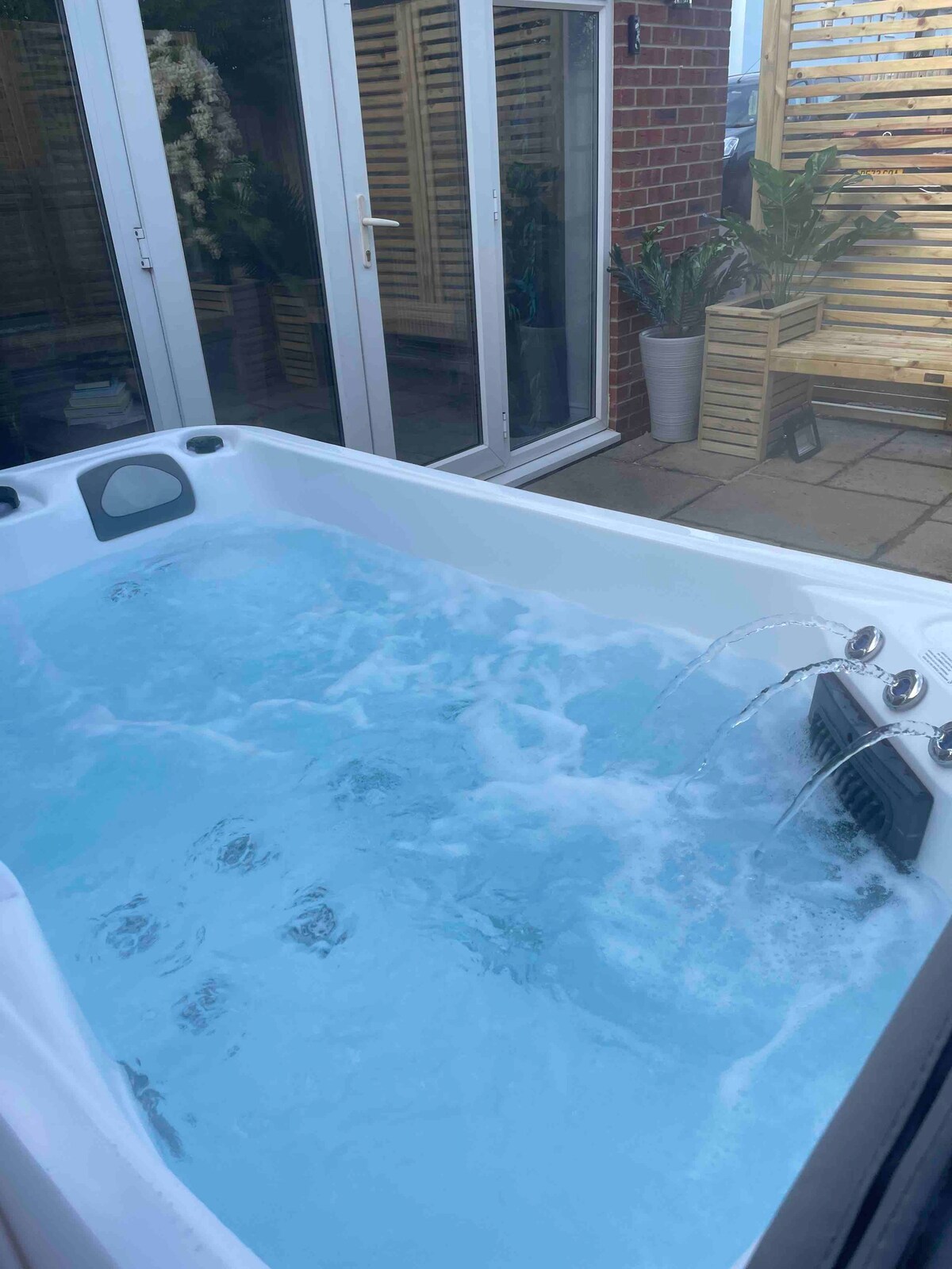 Private Hot Tub, Cheltenham