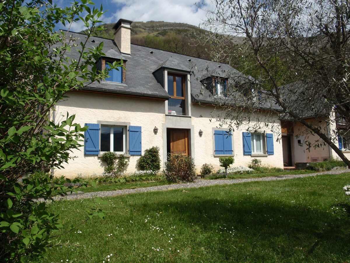 Les Hauts d'Ouzous, 13 places près de  Argelès G.