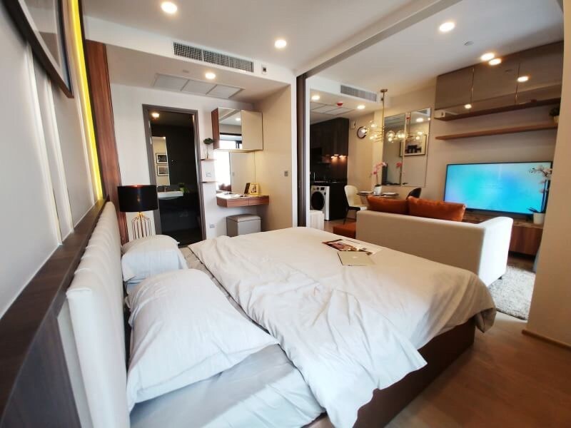 Cozy Room#Cloud Pool#MRTSamyan#BTS Saladaeng#WI-FI