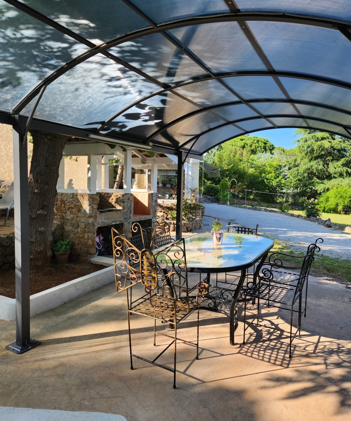 Gîte l'écureuil d'Anduze avec jacuzzi