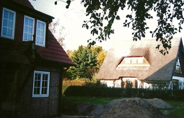 Dat Spatzenhus古老乡村房屋风格。