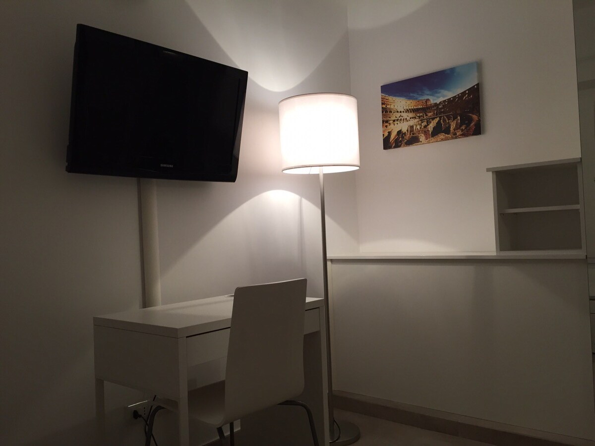 luxury apt in Monti Colosseum - C