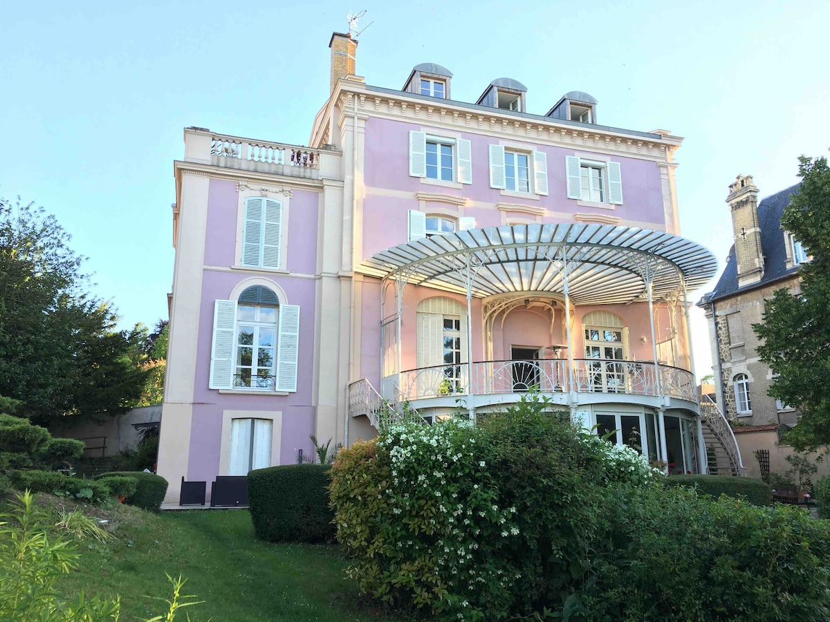 La Vie en Rose - Avenue de Champagne Epernay