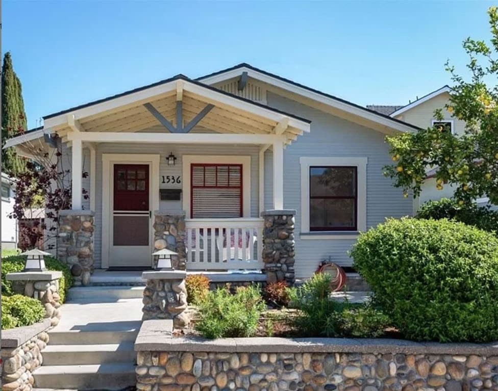 Cozy Historic Craftsman Bungalow