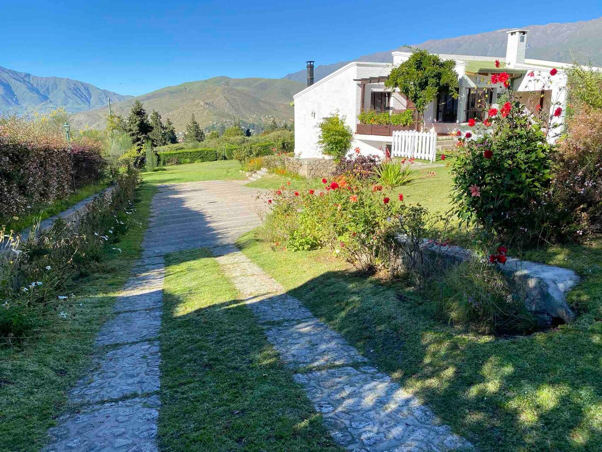 Alquilo casa en Tafi del Valle (La Quebradita)