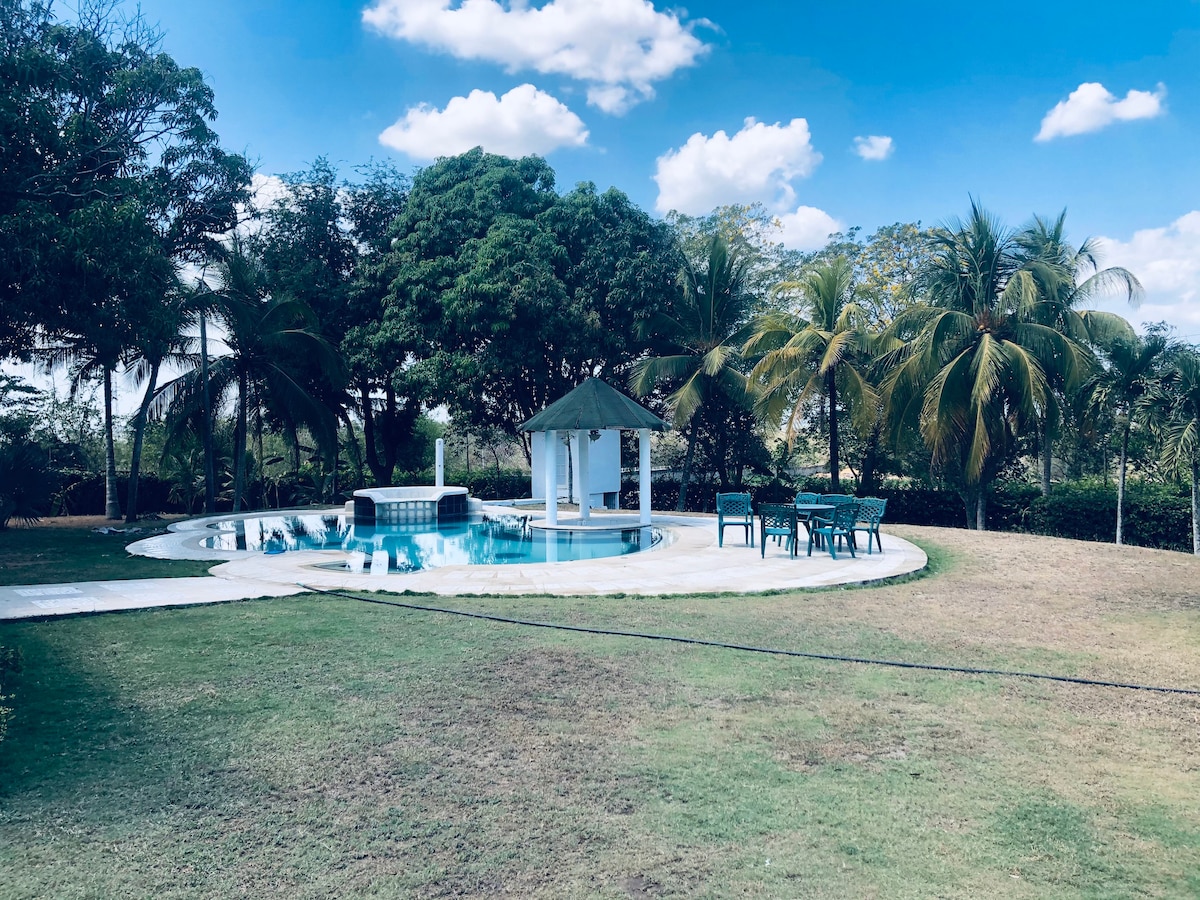 Cabaña Con Piscina Perfecta Para Disfrutar.