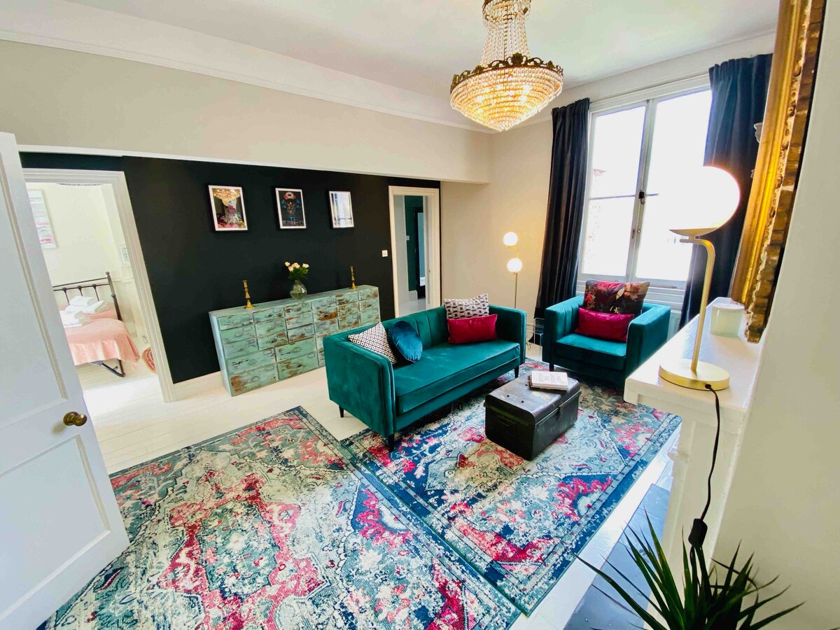 Elegant flat in exclusive garden square, Brighton