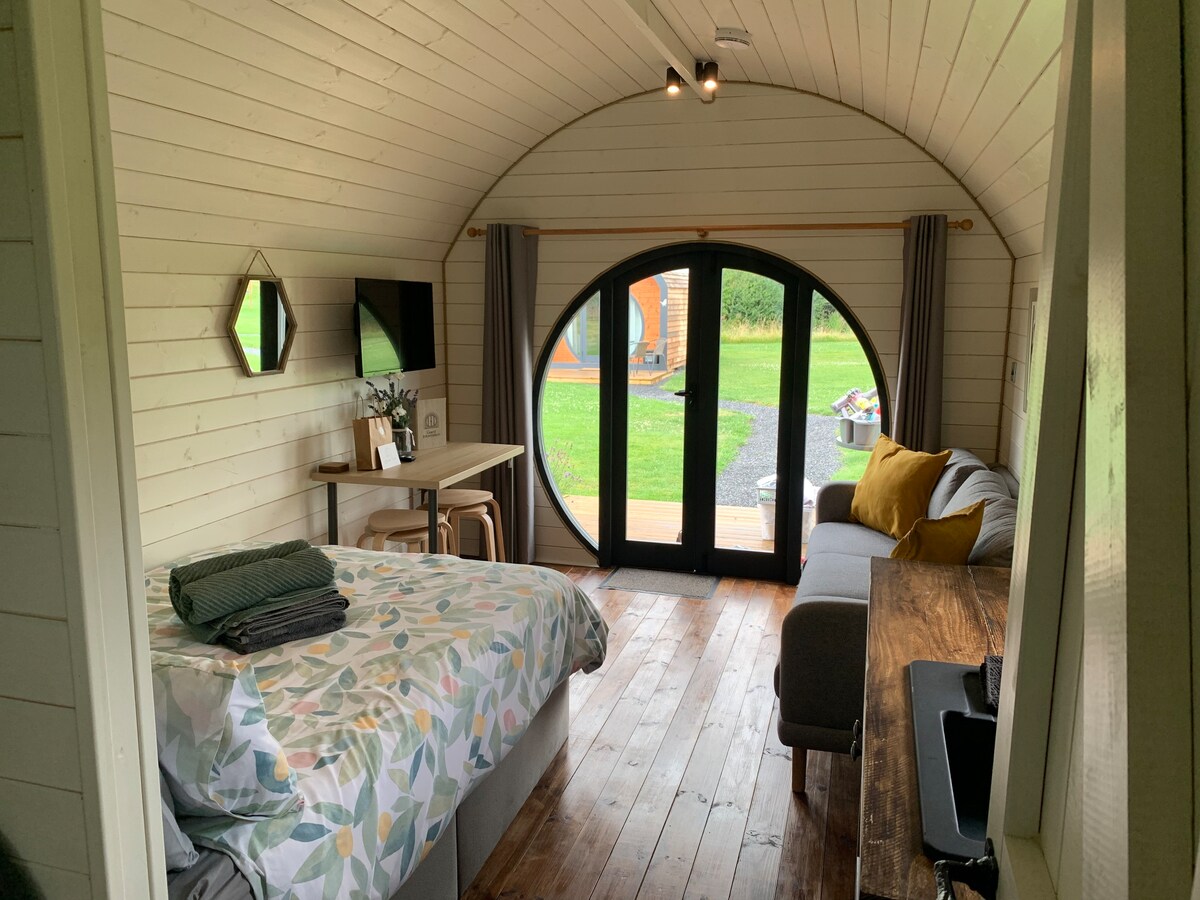 Family Glamping Pod & Hot Tub in Somerset - Wren