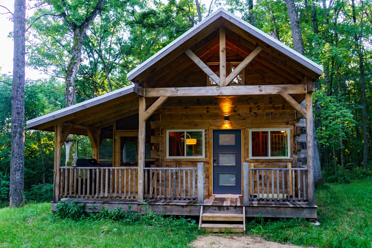 Towhee Cabin at Driftless Creek