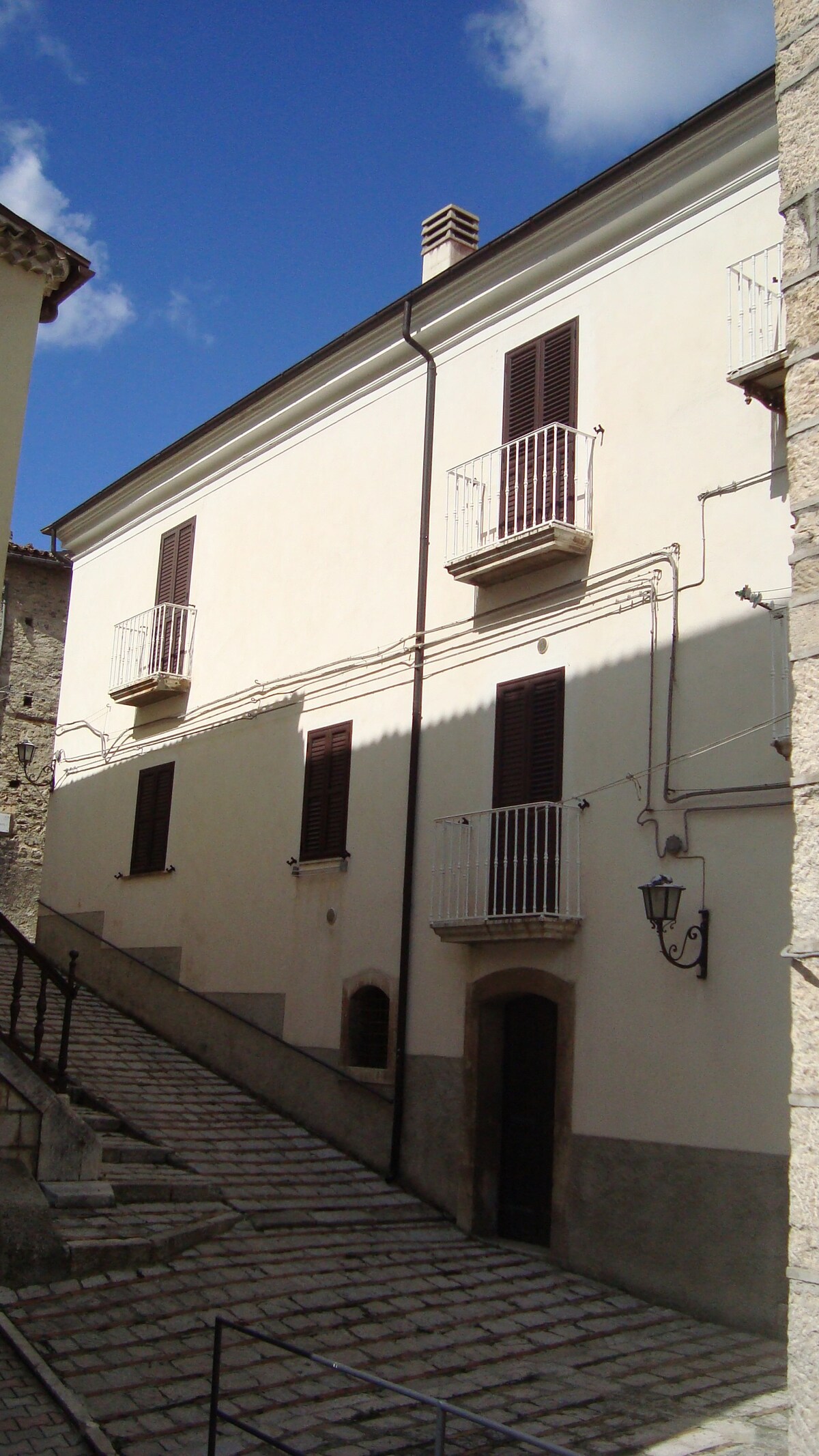 "Casa Lory" guest house and "Gino" flat