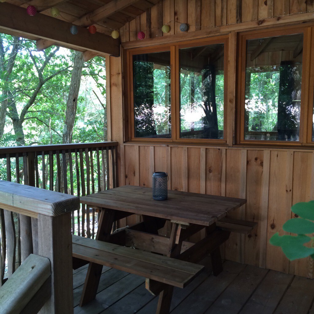 Cabane dans les arbres LA CANOPEE