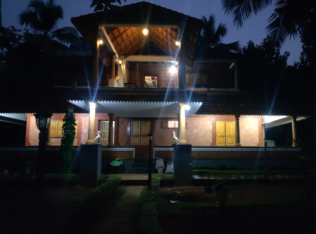 Poonthanam Homestay - Budget double room