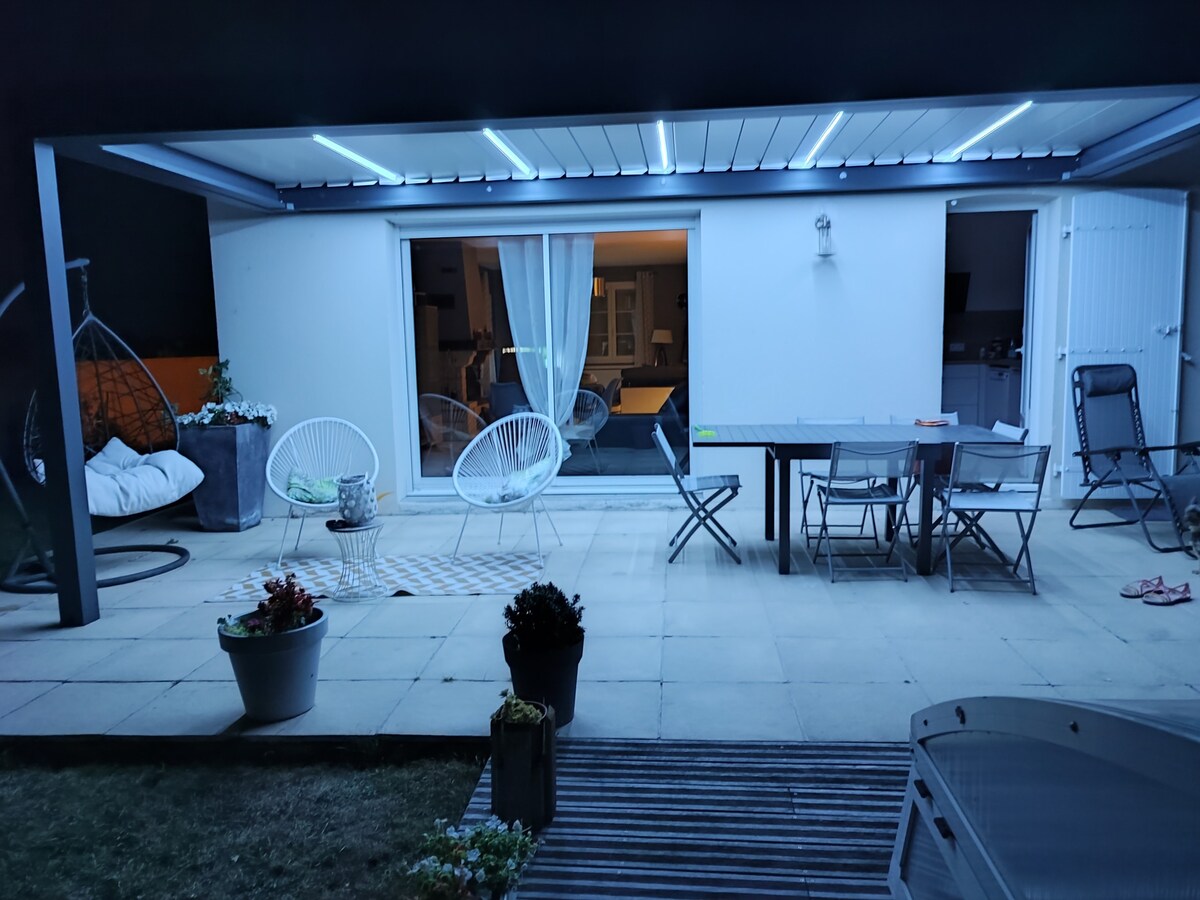 Maison  avec PISCINE à 20mn de La Rochelle