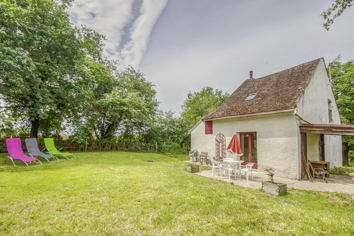 Country house near Canal du Nivernais