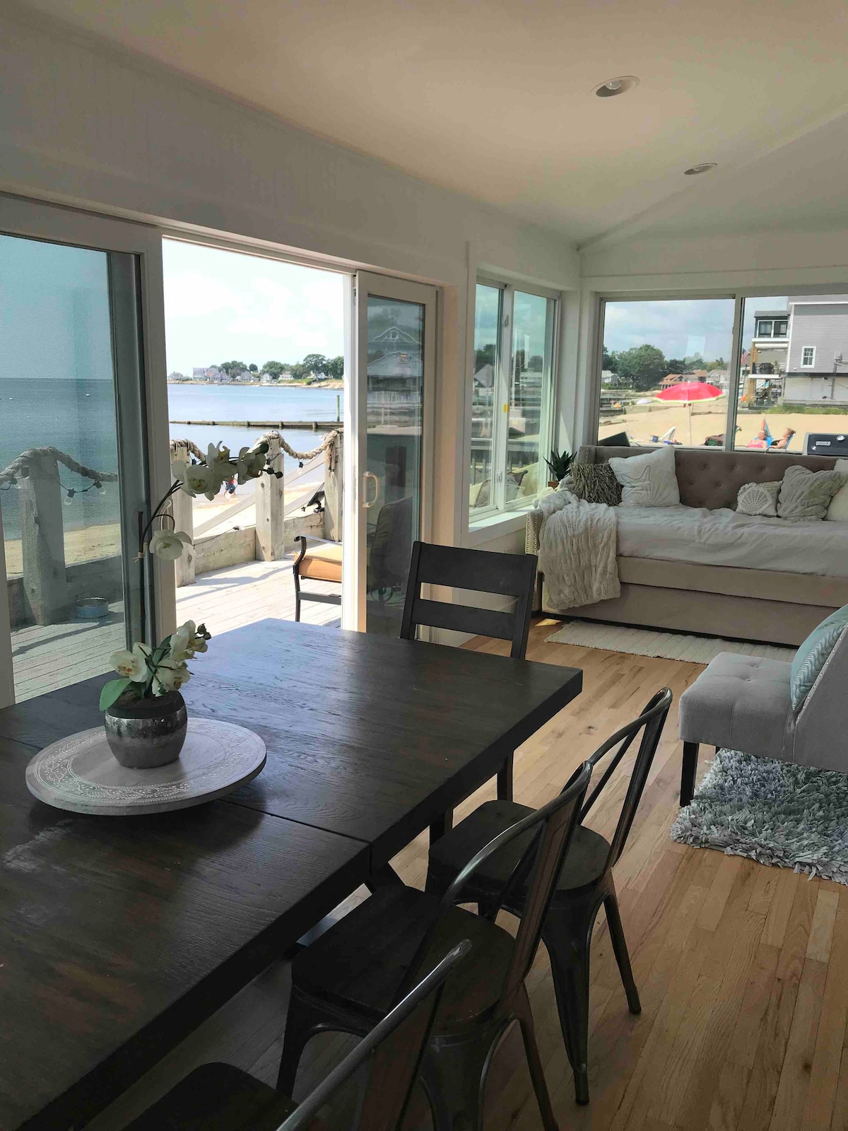 Oceanfront Sleeps 12~ Linens inc 3 Bedrooms~2 Bath