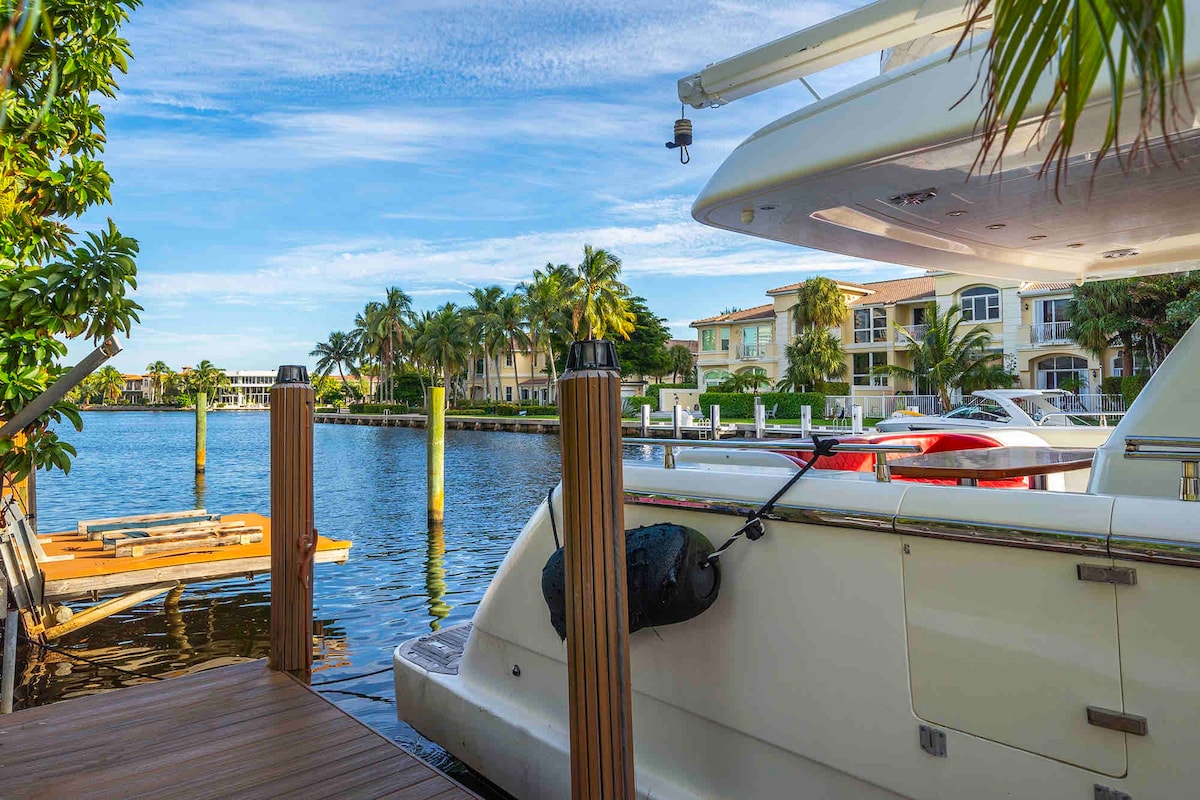 New Waterfront Mansion with Dock and Jacuzzi