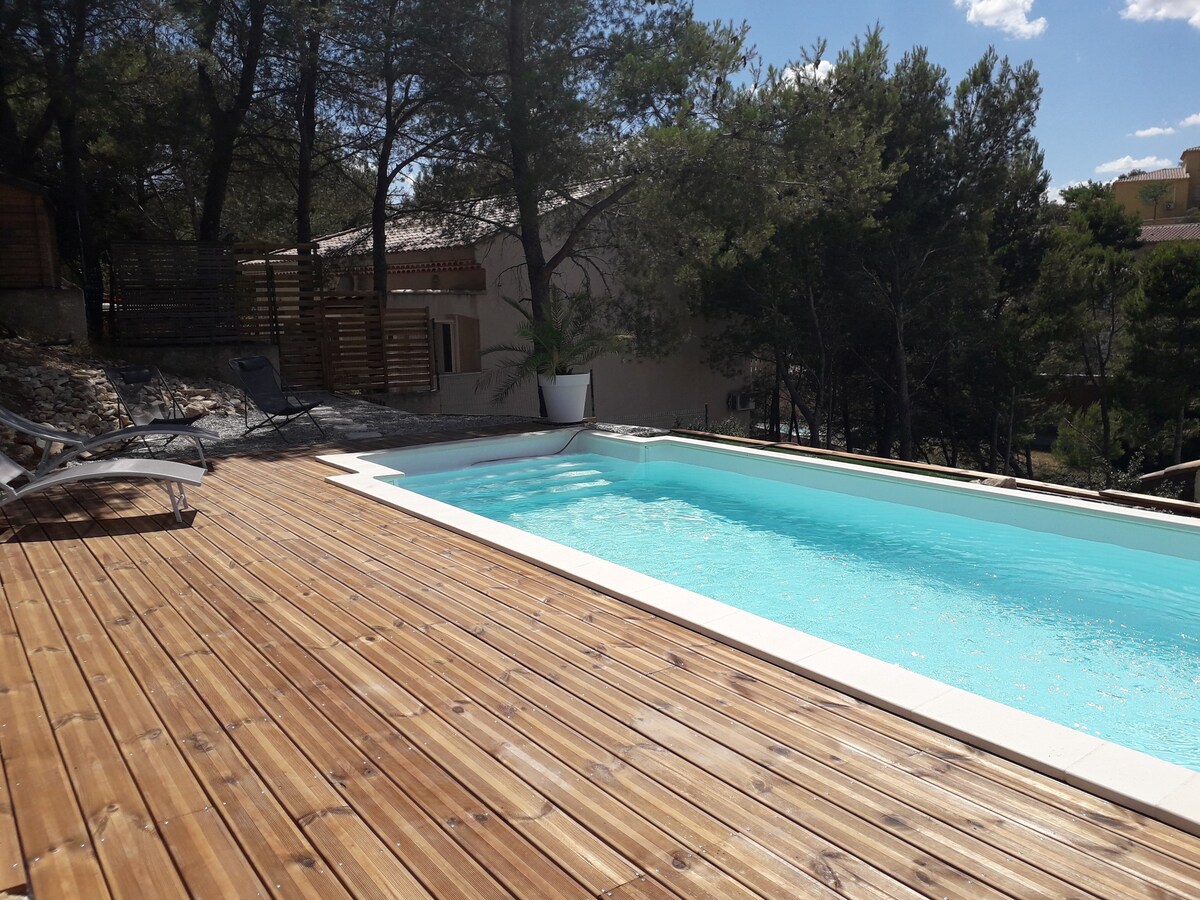 Grande villa avec piscine en Provence