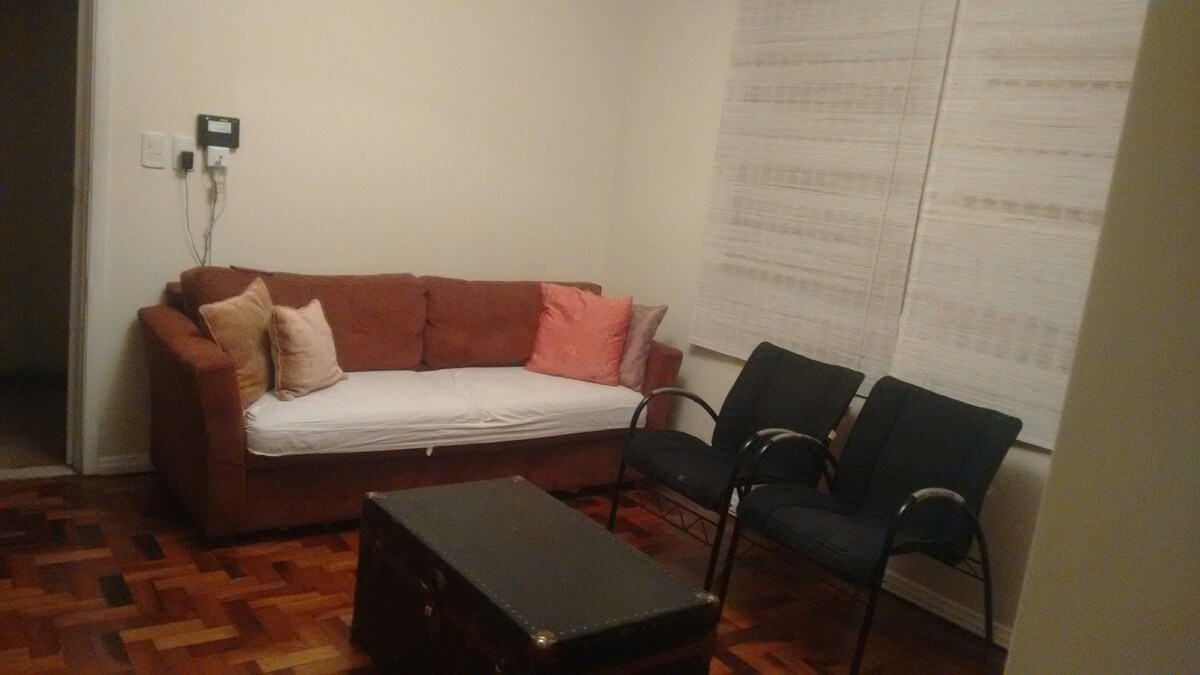 Carlos Gomes的2 Qtos公寓+沙发床，直至6点。