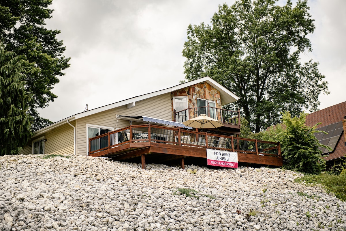 Doc 's Lake House (Lakefront)