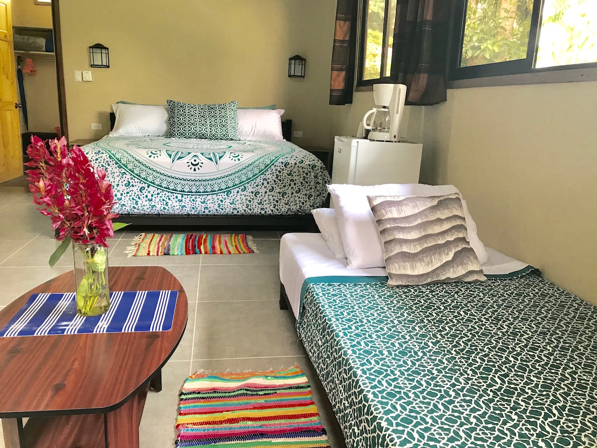 Jungle Cabinas king suite #6