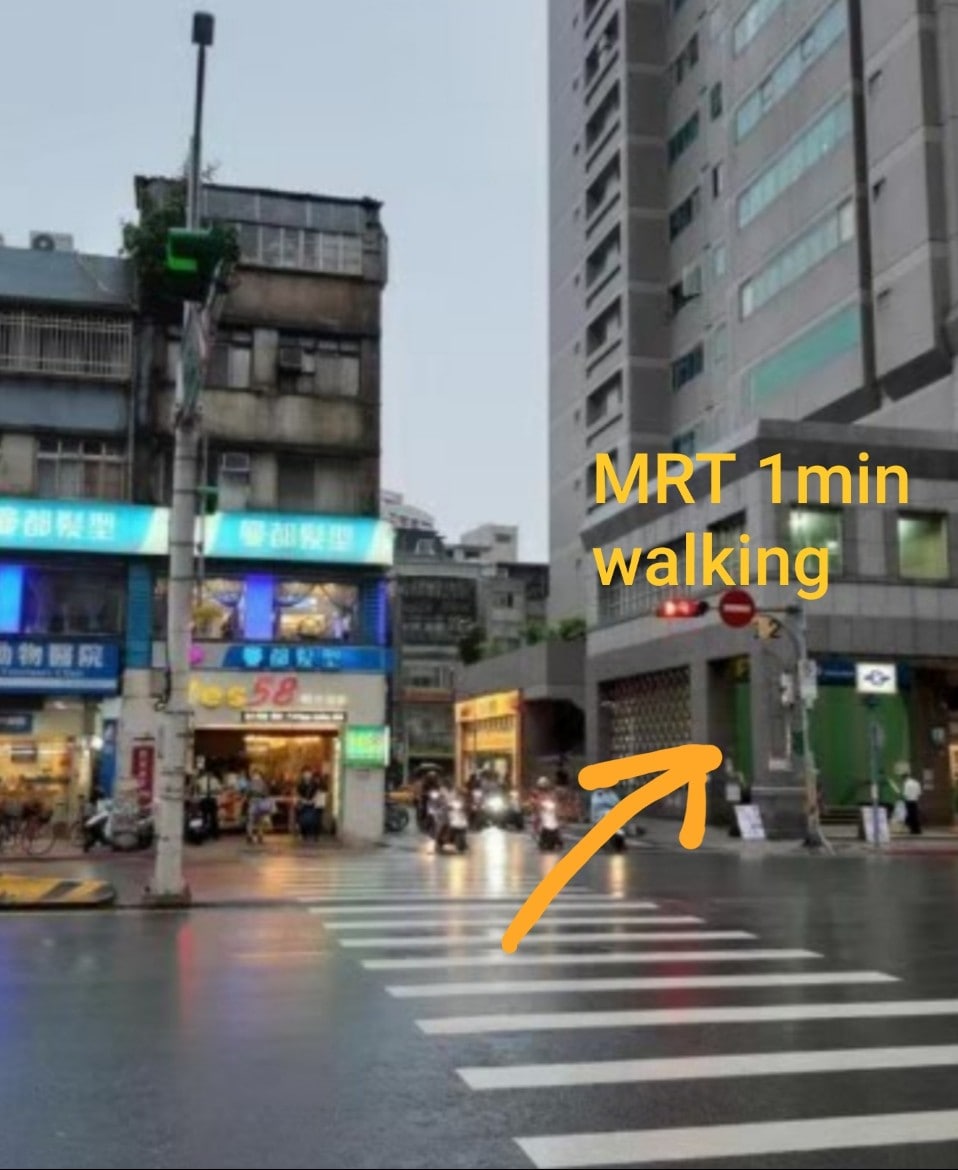 地理位置优越步行1分钟即可抵达Younchun MRT, C