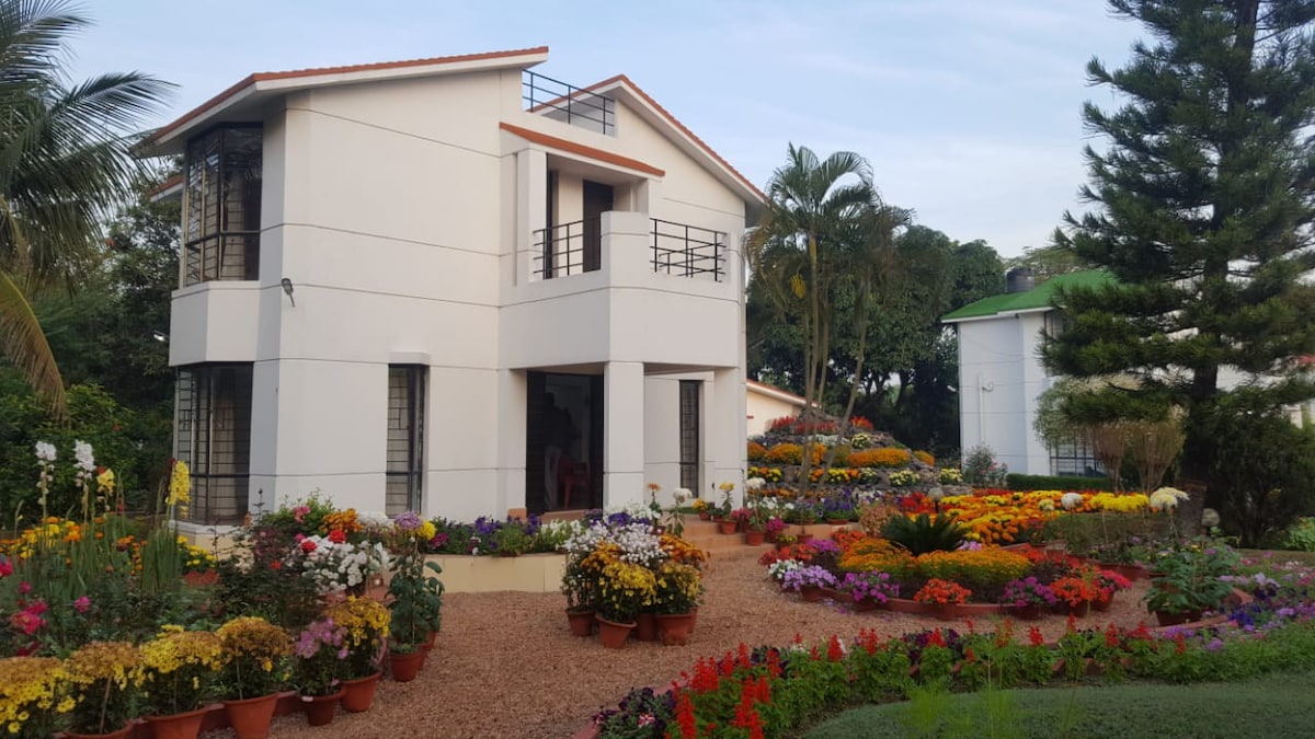 Garden Paradise Villa-Santiniketan
Ł Ł Ł Ł Ł Ł Ł Ł Ł