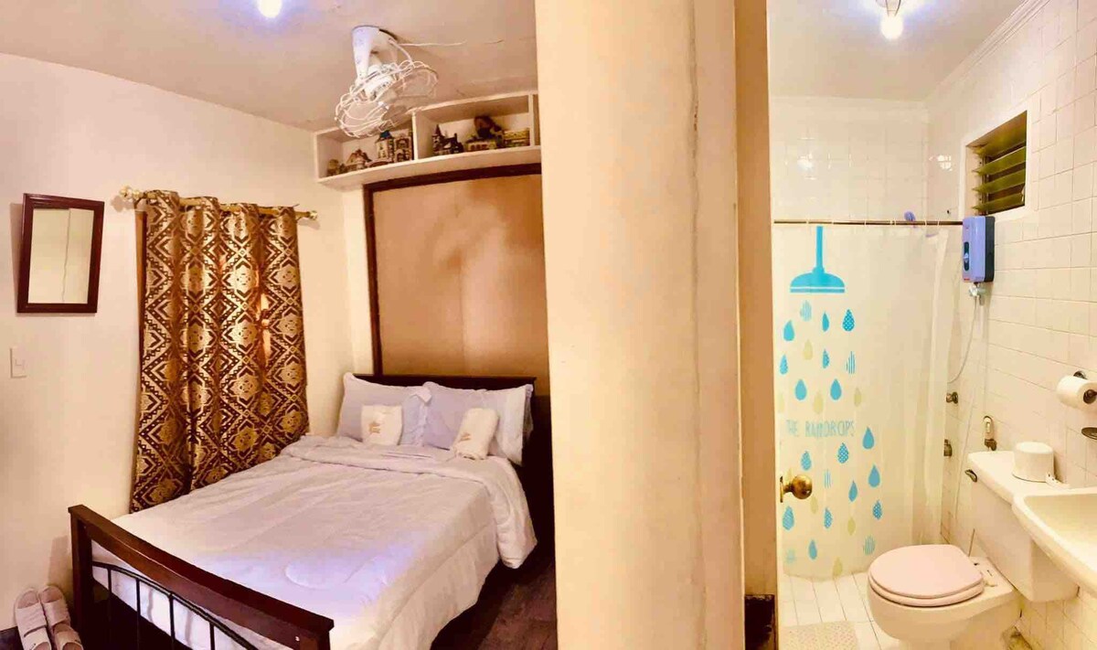 Room A or B  Villa Alicia Air-conditioned 2pax