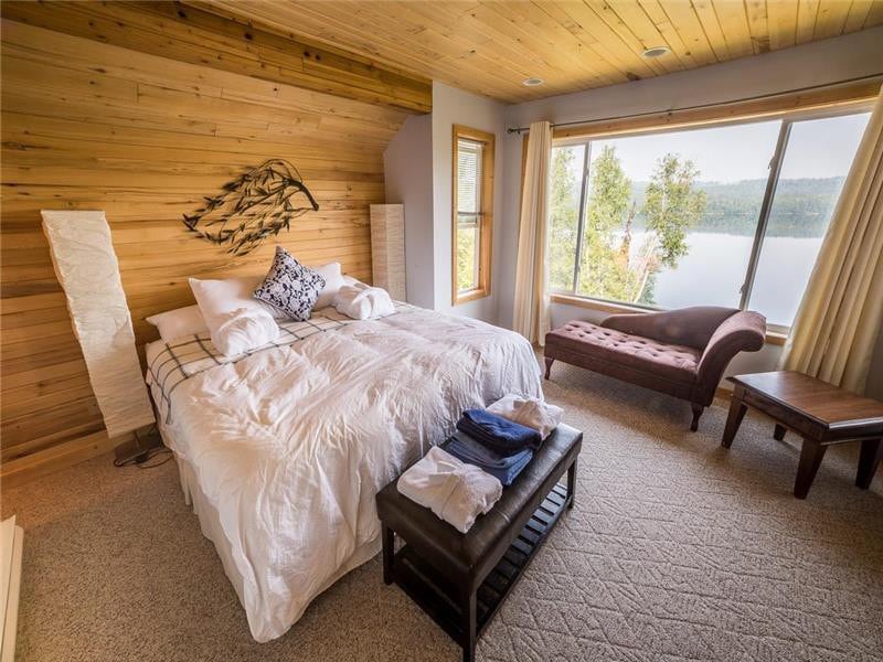 Birch Haven - A Luxury Cottage on Horsefly Lake