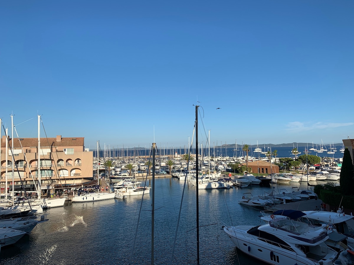 Studio port de Hyères avec superbe vue mer