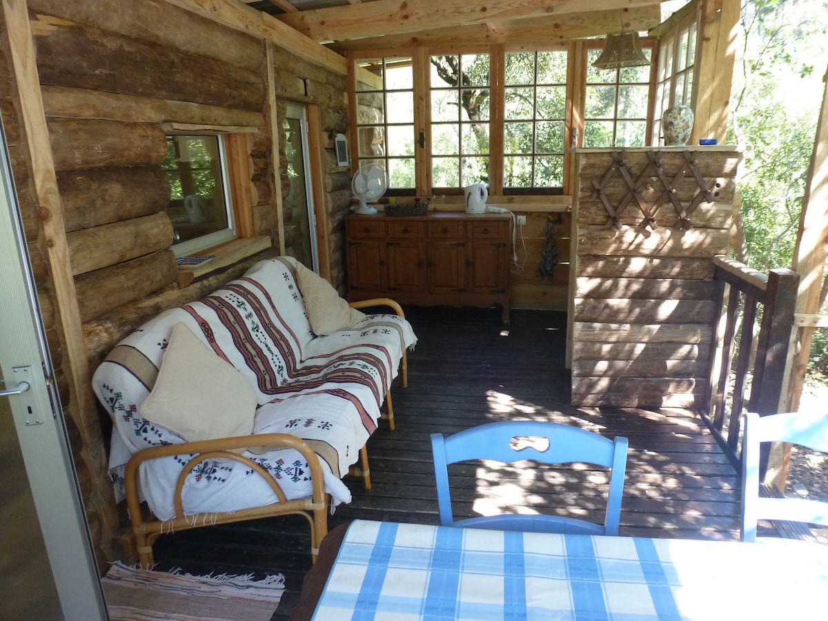 Gîte Cabane Saloon en Ardèche