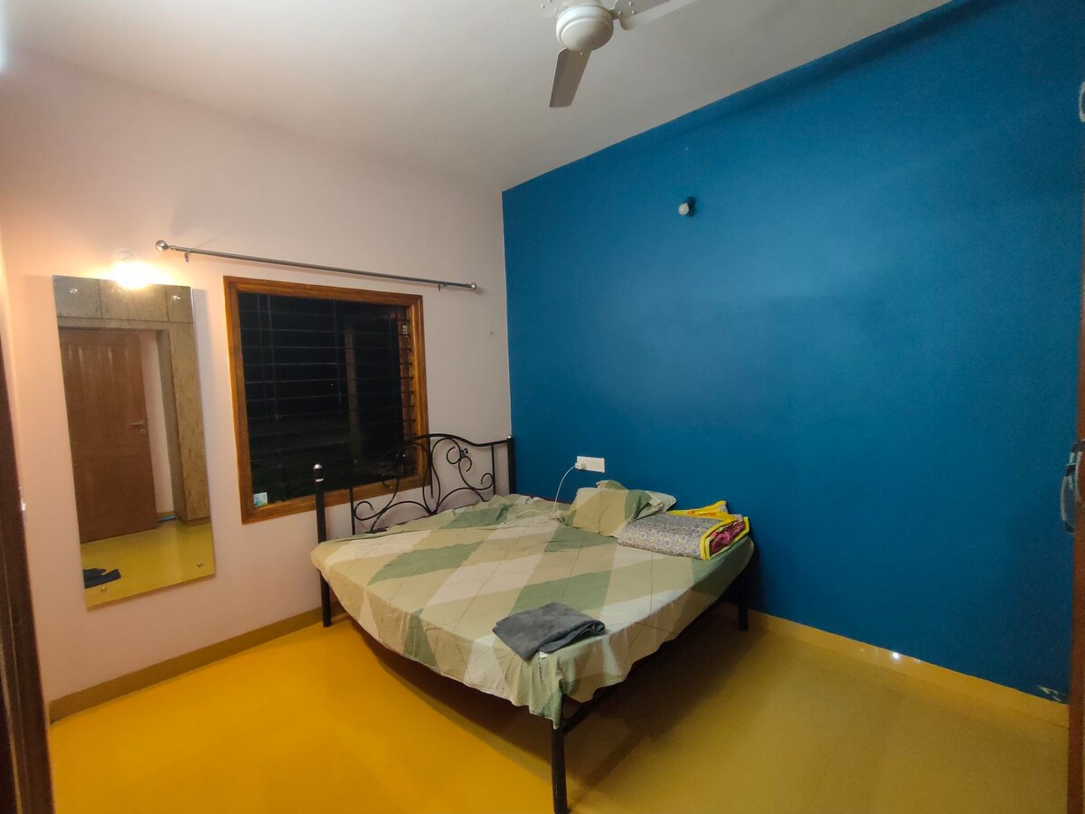 1 room in 2bhk fully furnished flat