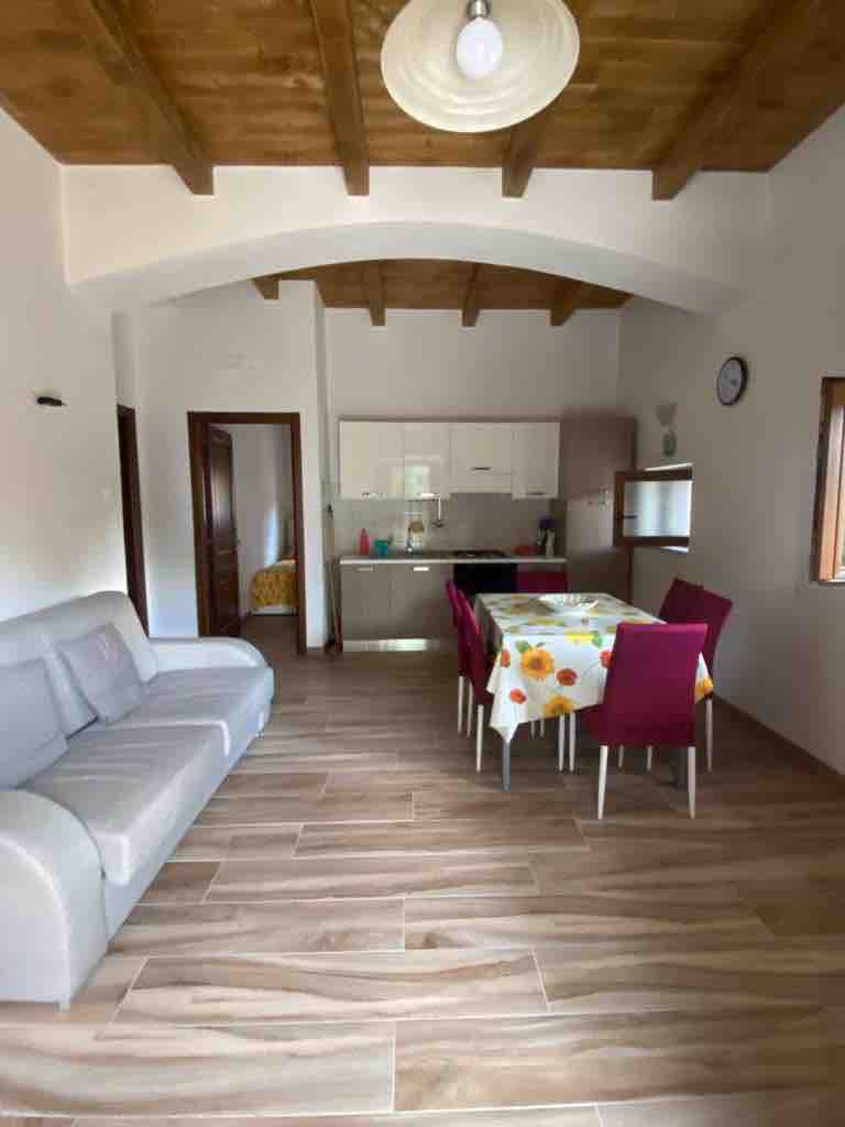 Borgo Don Armando
(Appartamento B)