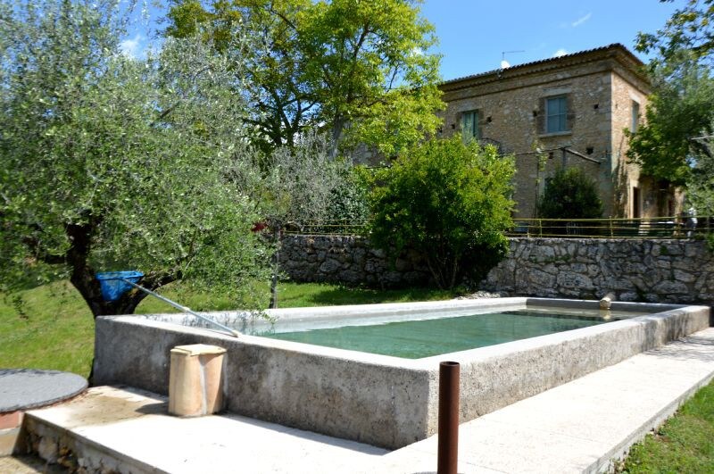 La Casetta Aia Le Monache -花园、游泳池