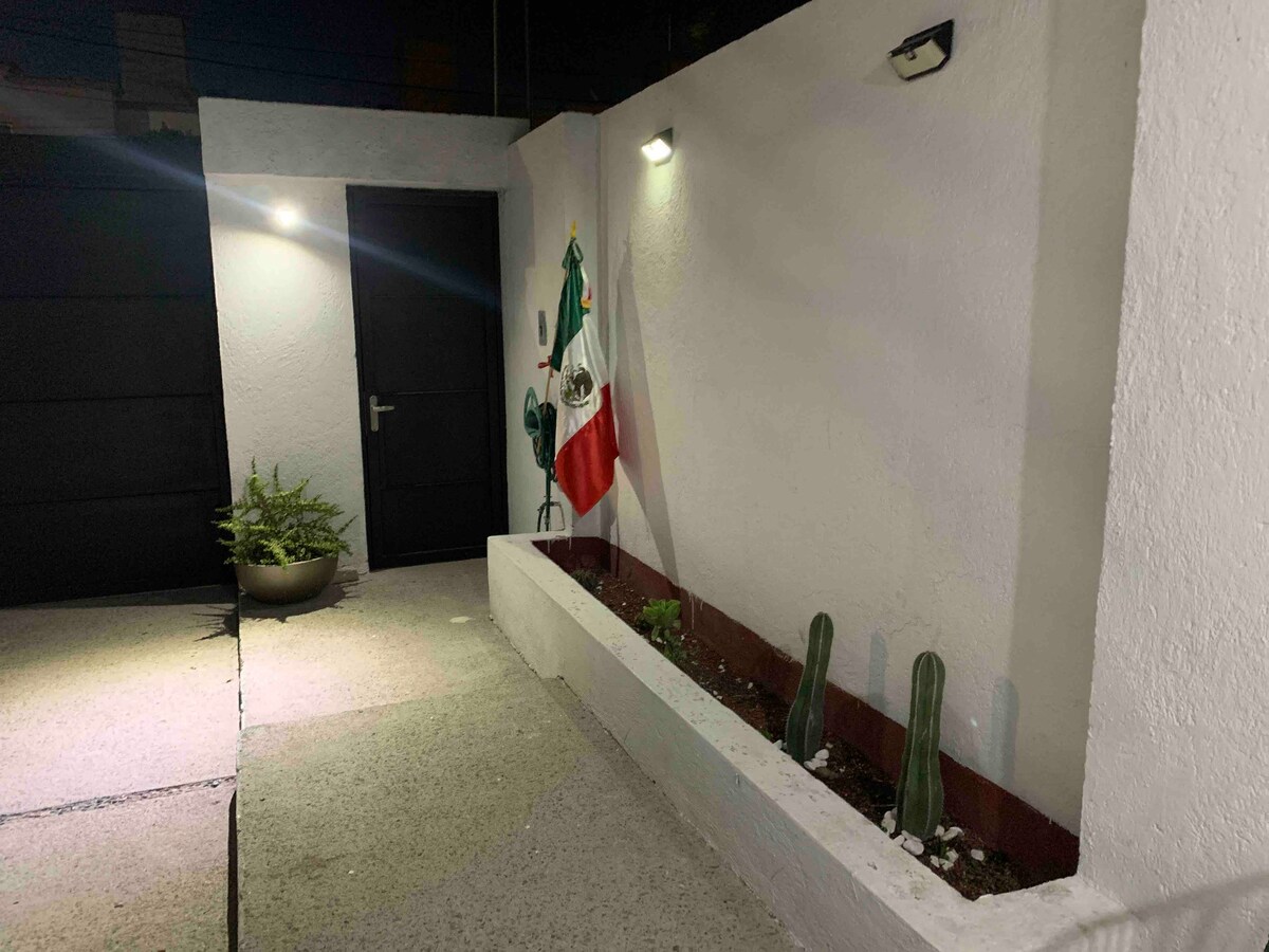 Casa Contemporánea Mexicana