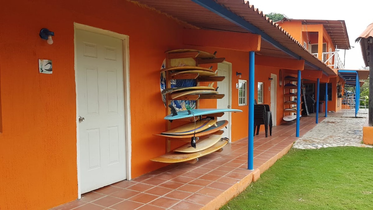 El Capitán Beach Cabinas