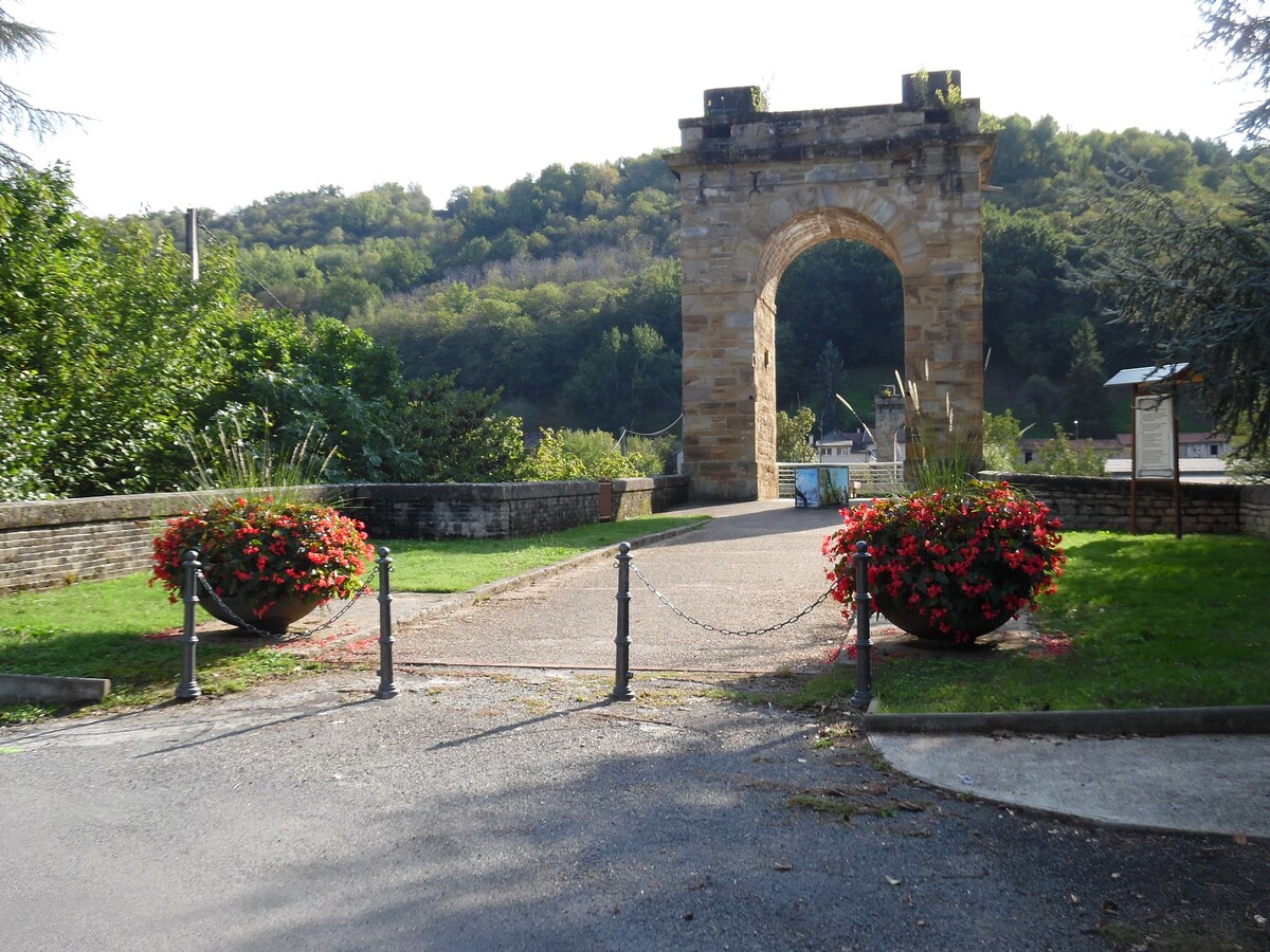 LE PONT DE LIVINHAC CH03