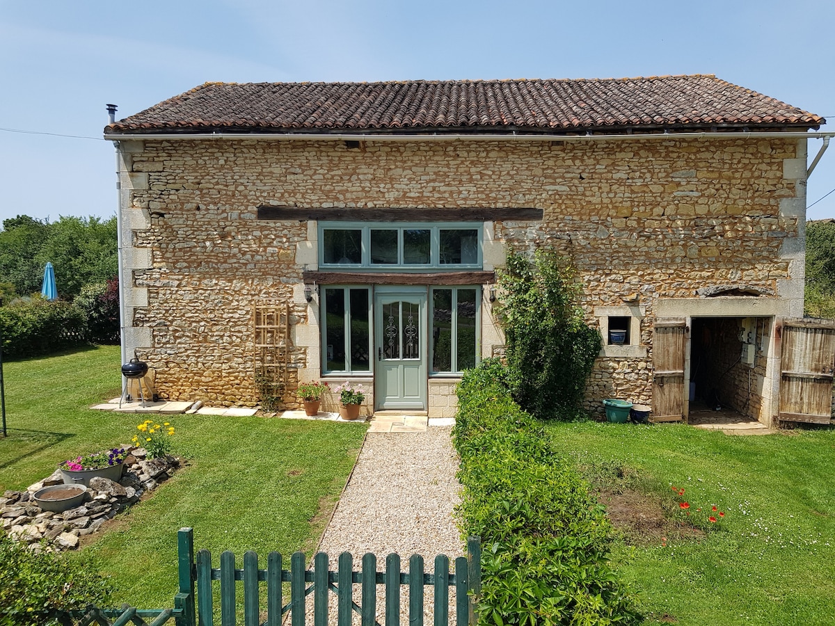 Beautiful, spacious converted barn with large pool