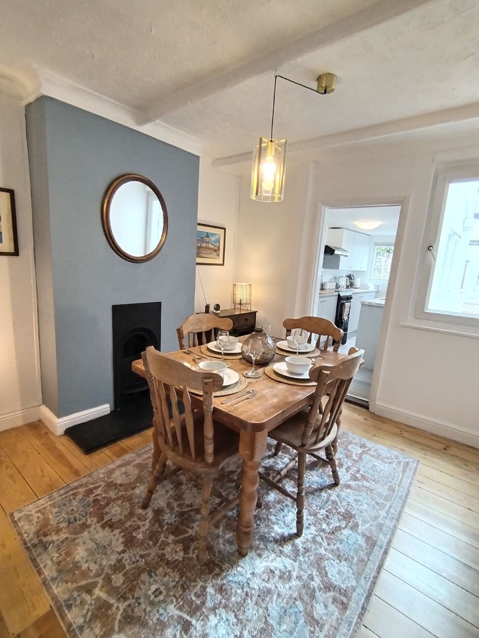 Martha's cottage. 2 bed by the sea. pet friendly