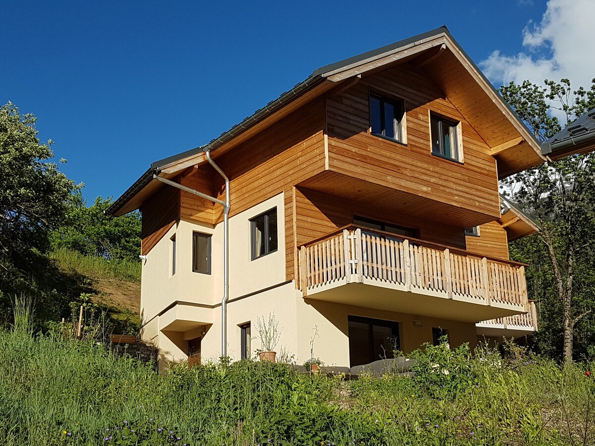 Chalet Amuse ： Alpe d 'Huez附近的新度假木屋