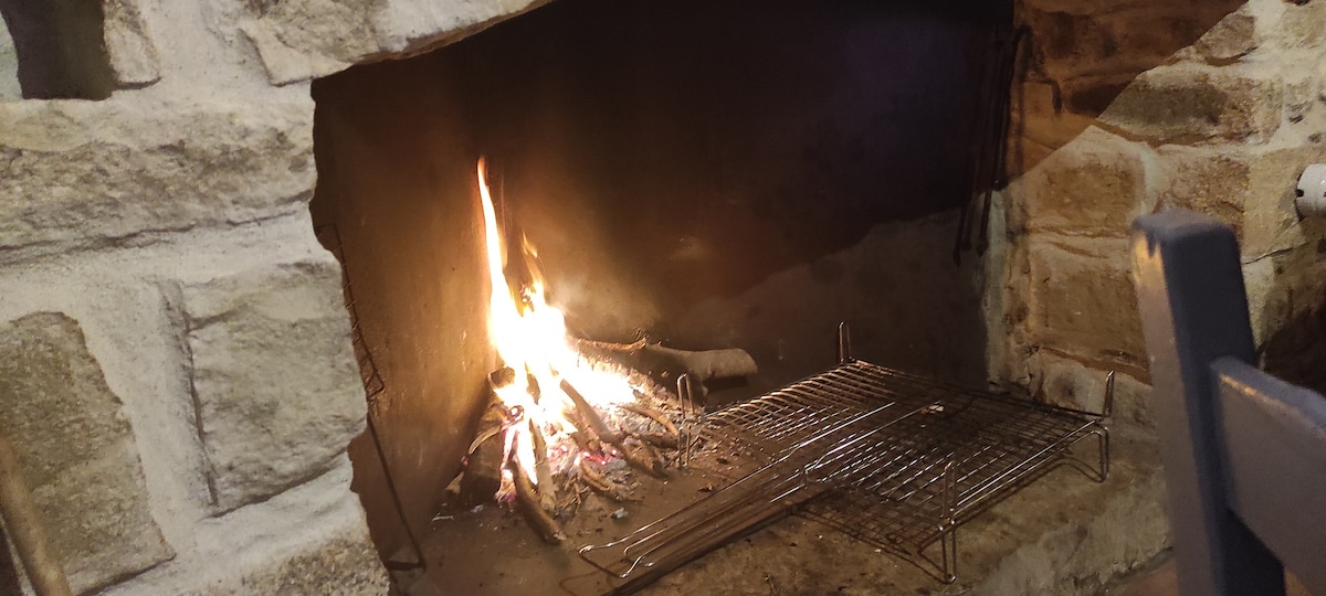 Sa domu de ziu Antoneddu ai piedi della Giara