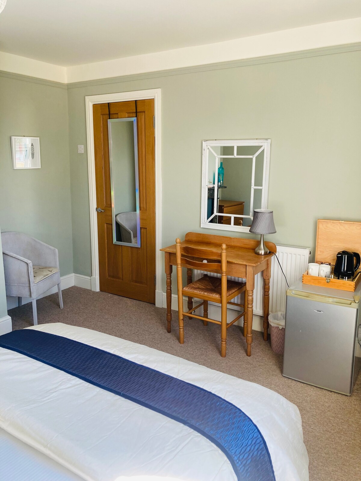 Welcoming Host, with spacious double room