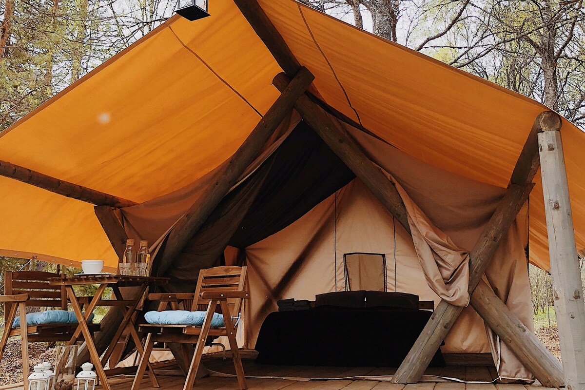 Glamping Kamenetskie vupeli 2张单人床