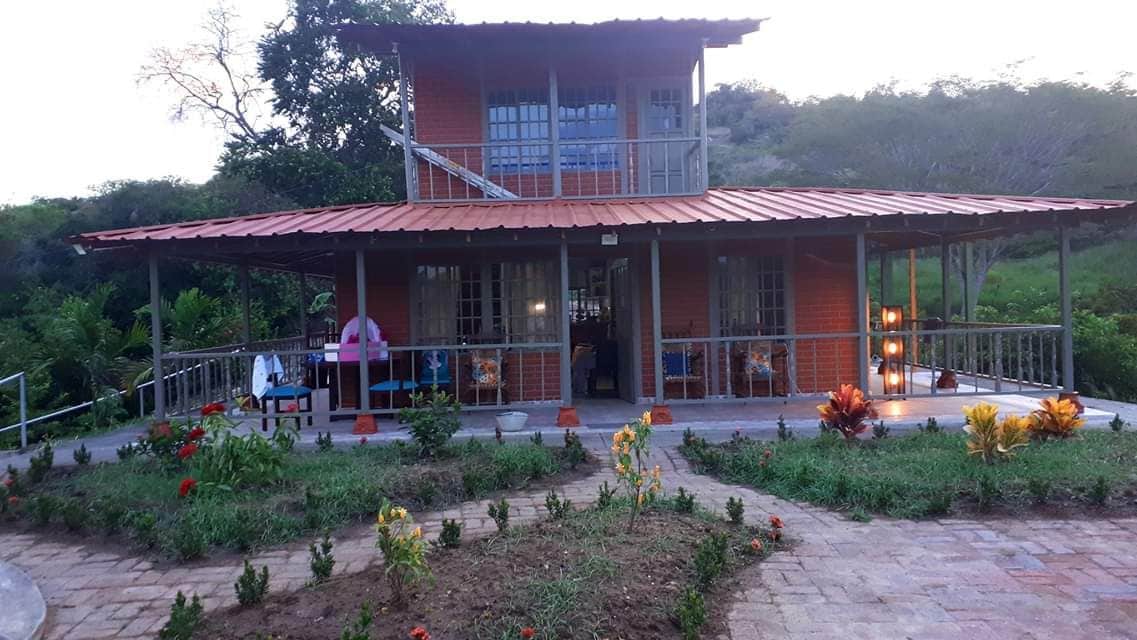 Casa Campestre en Zarzal Valle del Cauca