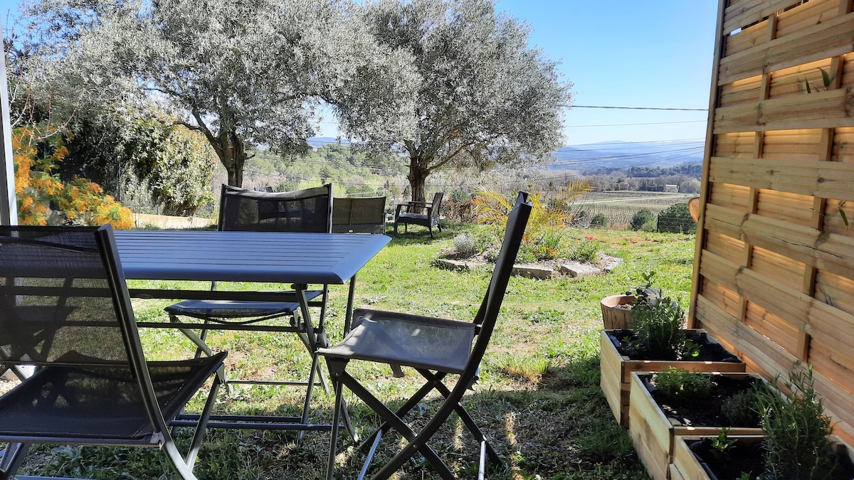 安静的住宿，带泳池，景观， Lubéron Provence