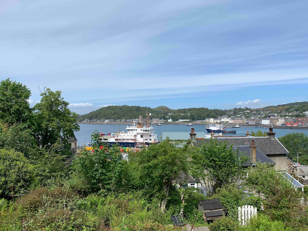 Bonnie Oban Bay Cabin