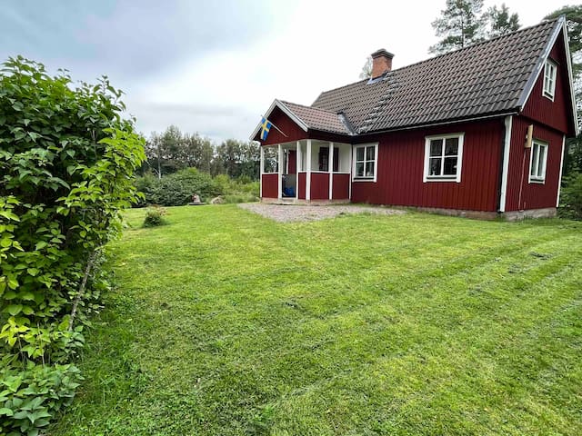 Svalsjö的民宿