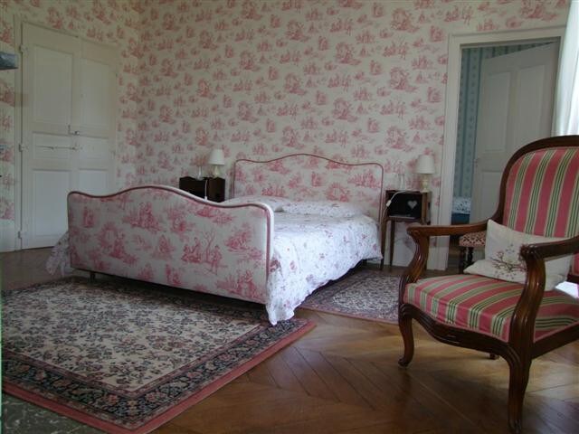 Pres d'Albi: chambre Gabrielle dans maison d'hotes