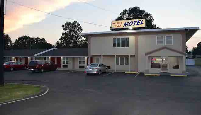White oaks motel pennsville/Carneys point